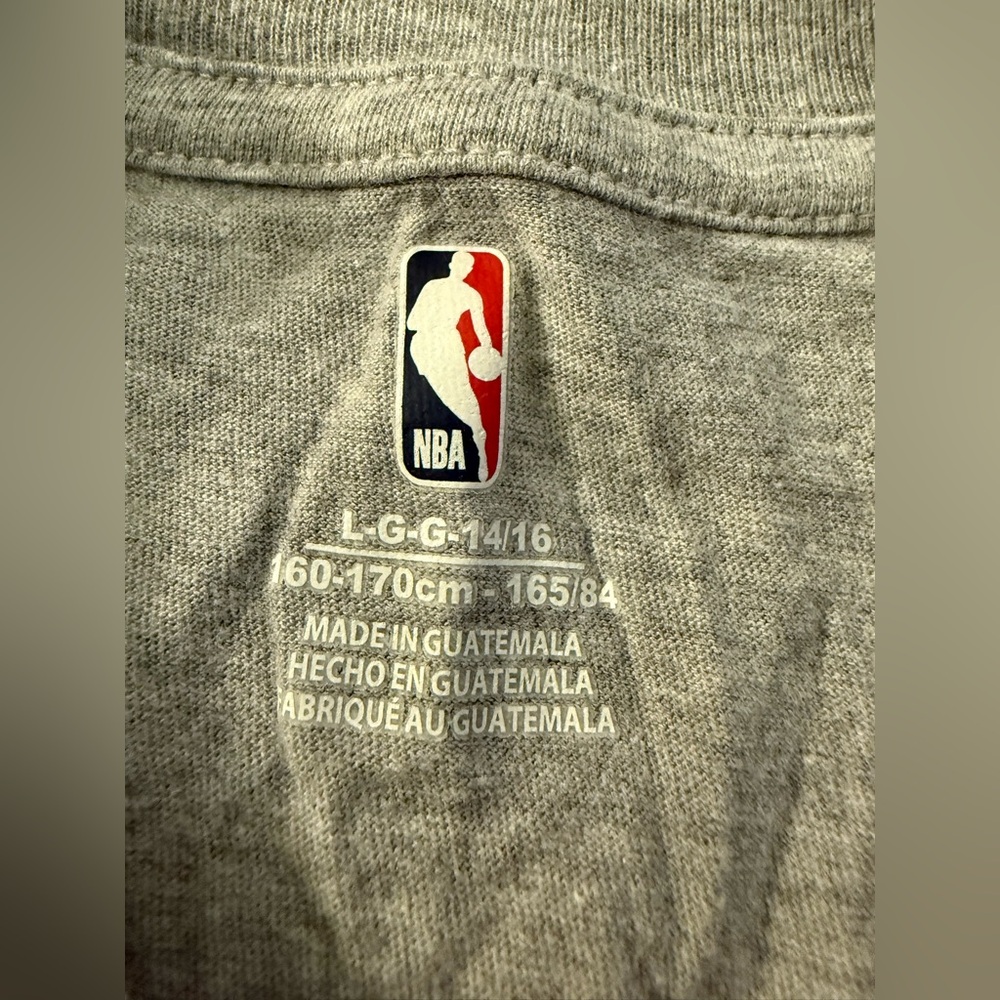 NBA Miami Heat Boys Long Sleeve Tee in Gray| Size: L 14/16 - Picture 3 of 6